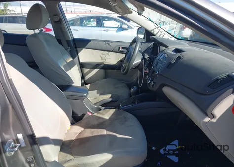 2012 Kia Forte Ex z USA, uszkodzony, nr VIN KNAFU4A22C5614560